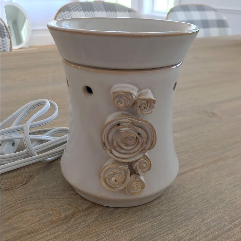 “Bride” Scentsy Warmer